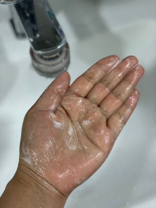 라라로즈데이 시즌2 여성청결제 200ml 아로마 페미민 클렌저, 독일더마인증 — 5점을 준 리뷰어가 2021년 8월 올린 사용 사진