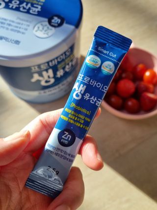 서울약사신협_프로바이오생유산균_2.5G x 100포 — 5점을 준 리뷰어가 2021년 3월 올린 사용 사진