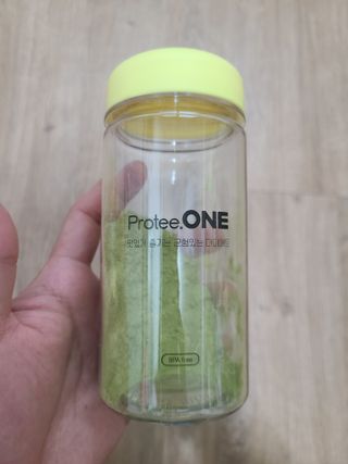 프로티원 단백질쉐이크 녹차맛 2주분 1통+보틀 — 5점을 준 리뷰어가 2021년 5월 올린 사용 사진