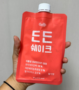 [덜다] 든든 식물성 단백질 쉐이크 40g X 7입 (곡물/딸기) — 5점을 준 리뷰어가 2023년 8월 올린 사용 사진