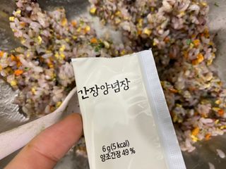 해풀잎 누구나 김밥*1ea [(혼합야채 35g *1ea,  김밥김 (5g, 5ea),  양념간장 (6g, 5ea), 참기름(5g, 2ea)] — 5점을 준 리뷰어가 2022년 10월 올린 사용 사진