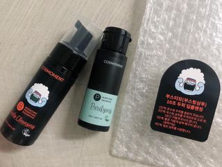 코스모먼트 부스티모 부스팅샴푸60ml + 비듬세정 진정샴푸50ml — 4.5점을 준 리뷰어가 2021년 11월 올린 사용 사진