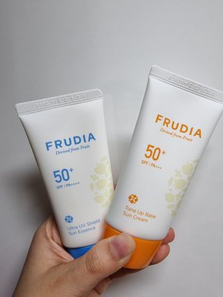 [후르디아] 혼합자차 선 에센스+톤업 선크림 2종 — 5점을 준 리뷰어가 2021년 4월 올린 사용 사진