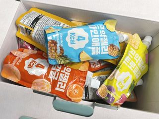 참앤들황토농원 10가지 맛, 입맛대로 스페셜하게~ 가볍게 한 포 땡! 곤약젤리 스페셜 패키지 130ml x 30포 — 4점을 준 리뷰어가 2022년 12월 올린 사용 사진