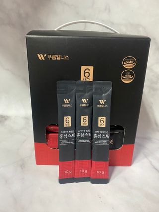 [푸름웰니스] 프리미엄 6년근 홍삼스틱 3mg x 100포 — 5점을 준 리뷰어가 2022년 4월 올린 사용 사진