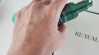레츄얼 베르디올 더 리바이탈라이징 세럼 — 5점을 준 리뷰어가 2022년 4월 올린 사용 사진
