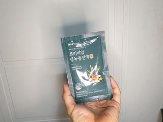 서울약사신협 약사신협_생녹용 진액_70ml x 30포 — 4점을 준 리뷰어가 2021년 7월 올린 사용 사진
