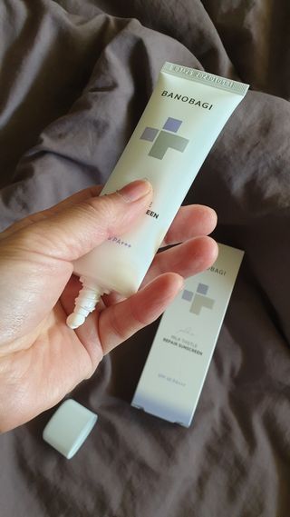 바노바기 코스메틱 바노바기 밀크씨슬 리페어 시카 선스크린 플러스 50ml — 5점을 준 리뷰어가 2023년 2월 올린 사용 사진