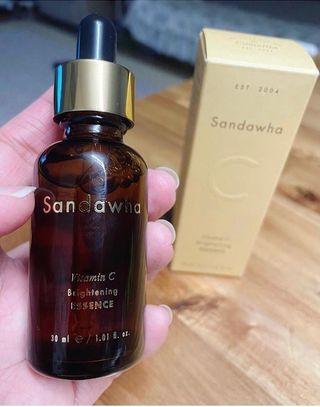 스킨큐어 산다화 비타민c 화이트닝 에센스 30ml — 5점을 준 리뷰어가 2022년 2월 올린 사용 사진
