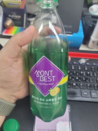 몽베스트 Montbest with Sparkling water Lemon OR Lime 20병(랜덤) — 5점을 준 리뷰어가 2022년 11월 올린 사용 사진