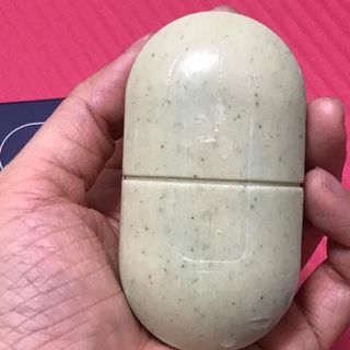 제이제이바이오 허브마사지바 올인원 알약비누 — 5점을 준 리뷰어가 2022년 3월 올린 사용 사진