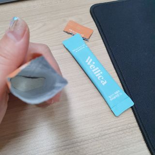 웰리카 다이어트 프로바이오틱스  20포 + 웰리카 저분자 피쉬콜라겐 10포 — 5점을 준 리뷰어가 2021년 5월 올린 사용 사진