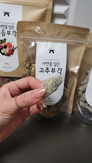 자연을담은모듬부각 — 5점을 준 리뷰어가 2022년 1월 올린 사용 사진