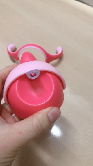 유비맘 트라이탄 코니빨대컵_컬러 랜덤 발송 — 5점을 준 리뷰어가 2021년 1월 올린 사용 사진