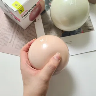 트라택 쿠셔닝 웨이트볼 0.5kg + 1kg SET — 5점을 준 리뷰어가 2022년 5월 올린 사용 사진