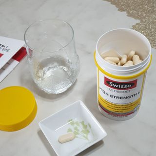 Swisse 스위스 고함량 비타민 C 1000mg — 5점을 준 리뷰어가 2021년 3월 올린 사용 사진