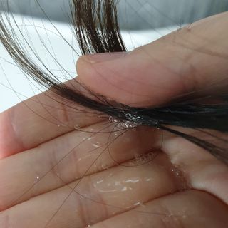 썸헤어 / SUMHAIR 썸헤어 실크 볼륨 샴푸+트리트먼트 프룻자스민티 — 5점을 준 리뷰어가 2021년 5월 올린 사용 사진