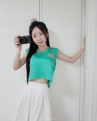 [스테이피플] SILKY SLEEVELESS LOGO TOP — 5점을 준 리뷰어가 2022년 6월 올린 사용 사진
