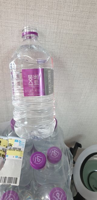 몽베스트 MONTBEST 1L 12입 — 5점을 준 리뷰어가 2022년 4월 올린 사용 사진