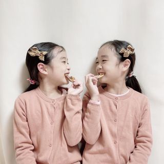 프루낵 제주감귤 초코12봉입 4종(화이트초코,다크초코,요구르트초코,콜라초코)  57.6g(4.8g*12봉입) — 5점을 준 리뷰어가 2022년 10월 올린 사용 사진