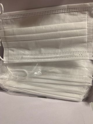 위케어 원데이 덴탈마스크 50매 화이트 대형 국내생산 — 5점을 준 리뷰어가 2021년 2월 올린 사용 사진