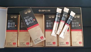 서울약사신협_투데이홍삼정플러스스틱_10g x 60포 — 5점을 준 리뷰어가 2021년 7월 올린 사용 사진