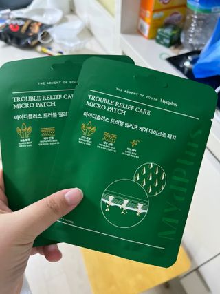 마이디플러스 트러블 릴리프 케어 마이크로 패치 1박스 2매 — 5점을 준 리뷰어가 2021년 11월 올린 사용 사진