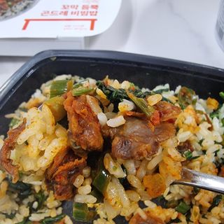 직탁 식단관리 3종 도시락(꼬막 듬뿍 곤드레비빔밥, 알리오올리오 불고기오믈렛, 매콤쭈꾸미 시래기유채밥) — 5점을 준 리뷰어가 2022년 6월 올린 사용 사진