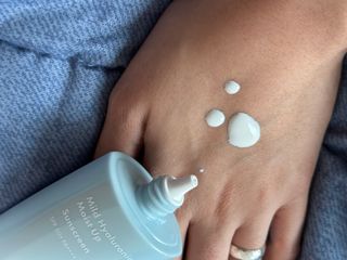 아이레시피 마일드 히알루로닉 모이스트 업 선스크린 SPF50+ PA++++ — 4.5점을 준 리뷰어가 2023년 6월 올린 사용 사진