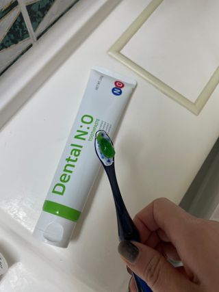 프리마인 유해균 뿐만 아니라 유익균까지 씻어내는 치약은 그만, 건강한 구강환경을 만드는 덴탈엔오 — 5점을 준 리뷰어가 2022년 9월 올린 사용 사진