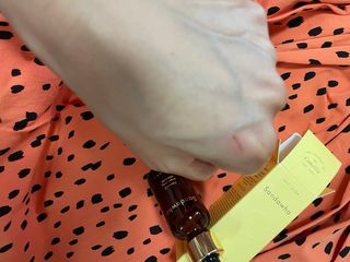 스킨큐어 산다화 비타민c 화이트닝 에센스 30ml — 5점을 준 리뷰어가 2023년 7월 올린 사용 사진