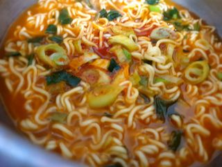 [풀무원] 자연은맛있다 정면, 백면, 홍면  세트 — 4점을 준 리뷰어가 2021년 4월 올린 사용 사진