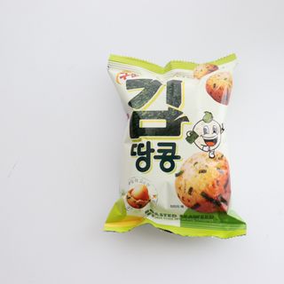 오리온 오징어땅콩의 짭짤고소 신제품, 구운김땅콩 — 5점을 준 리뷰어가 2022년 5월 올린 사용 사진