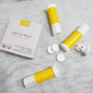 [슬림드랍 레몬맛] 건기식 다이어트 보조제 겸 비타민 — 5점을 준 리뷰어가 2022년 1월 올린 사용 사진