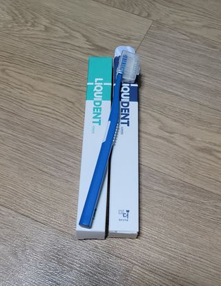 리퀴덴트 오랄케어 온가족용 리퀴덴트 더더 오랄케어 무불소 치약 + 임상시험완료 이중 미세 엠보싱 칫솔 올데이세트 — 5점을 준 리뷰어가 2020년 12월 올린 사용 사진