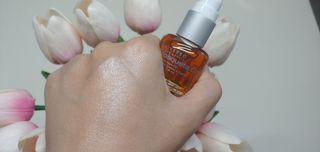 유니베르소 로즈힙 오일 15ml — 5점을 준 리뷰어가 2021년 8월 올린 사용 사진