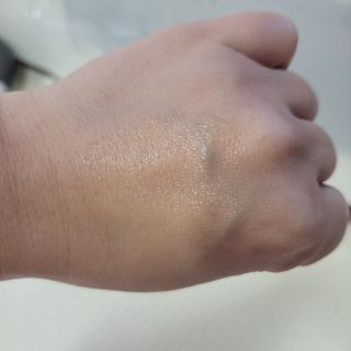 스킨큐어 산다화 카멜리아 안티 링클 멀티밤 — 5점을 준 리뷰어가 2023년 3월 올린 사용 사진