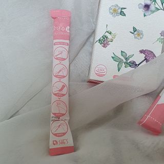 래디 한방 여성청결제 궁청수인 10개입 — 5점을 준 리뷰어가 2022년 5월 올린 사용 사진
