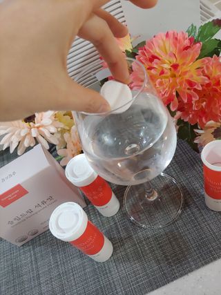 [슬림드랍 석류맛] 건기식 다이어트 보조제 겸 비타민 — 5점을 준 리뷰어가 2022년 2월 올린 사용 사진