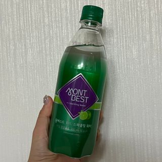 몽베스트 Montbest with Sparkling water Lime20병 — 3.5점을 준 리뷰어가 2021년 10월 올린 사용 사진