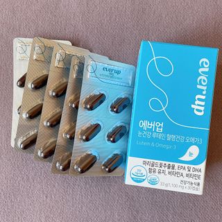 [몸엔용] 에버업 멀티비타민&미네랄, 눈건강 루테인 혈행건강 오메가3, 면역 프로바이오틱스 3종 택1 — 3점을 준 리뷰어가 2022년 4월 올린 사용 사진
