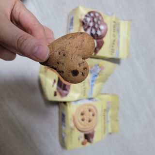 바릴라 몰리노비앙코 쿠키 3종_판디스텔라,쿠오리치니,바이오치 — 5점을 준 리뷰어가 2022년 1월 올린 사용 사진