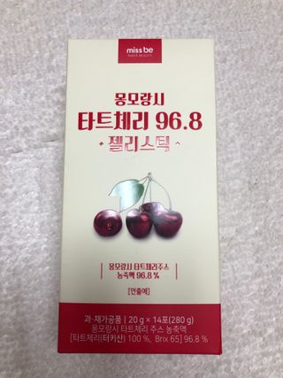 미스비 몽모랑시 타트체리 96.8 젤리스틱 — 5점을 준 리뷰어가 2021년 2월 올린 사용 사진