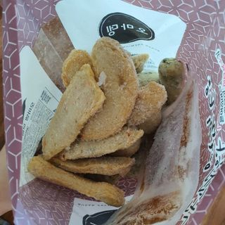 오마뎅 모듬어묵탕 — 4.5점을 준 리뷰어가 2021년 6월 올린 사용 사진