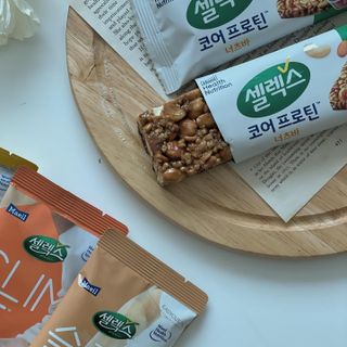 셀렉스스포츠 셀렉스 코어 프로틴 너츠바 50g 6개입 + Slim 25 스타터키트 — 5점을 준 리뷰어가 2021년 5월 올린 사용 사진