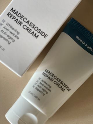 더마포레스트 마데카소사이드 리페어 크림 / 캐비아추출물 병풀추출물 시카케어 미백 주름개선 — 5점을 준 리뷰어가 2021년 6월 올린 사용 사진