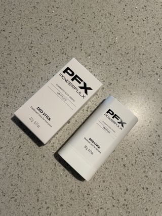 파워풀엑스 나우 / PFX 데오스틱 (언타이틀드 / 블루밍모멘트 / 젠틀브리즈) 1차 [언타이틀드] — 5점을 준 리뷰어가 2024년 6월 올린 사용 사진