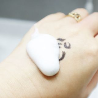 약손명가코스메틱 에오스보떼 브라이트닝 버블 폼 클렌징 300ml — 5점을 준 리뷰어가 2021년 12월 올린 사용 사진