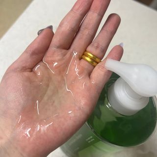 닥터시드 티트리 앤 라임 비건 지성케어 쿨 탈모 샴푸 (1000ml) — 5점을 준 리뷰어가 2024년 4월 올린 사용 사진