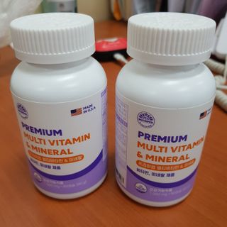 서울약사신협 네이처픽_멀티비타민&미네랄_1,000mg x 120캡슐 — 3.5점을 준 리뷰어가 2021년 9월 올린 사용 사진